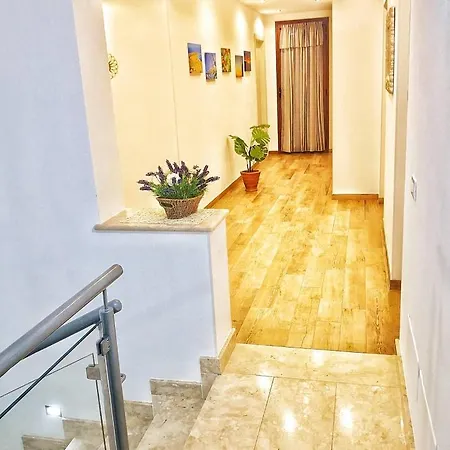 Vivere 3* 산비토로카포