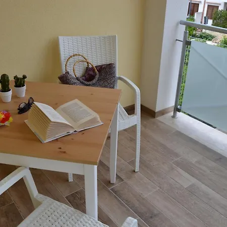 B&B Vivere 산비토로카포